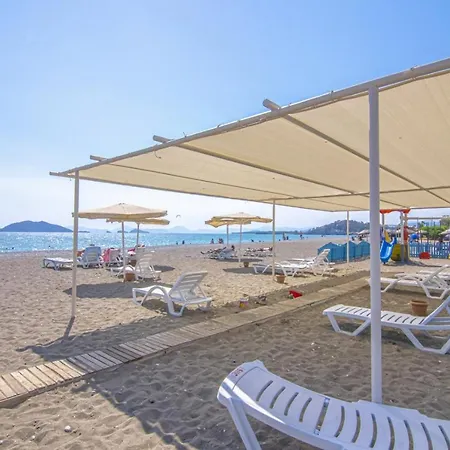 Sunset Beach Club Aqualettings Mermaid 11 フェティエ